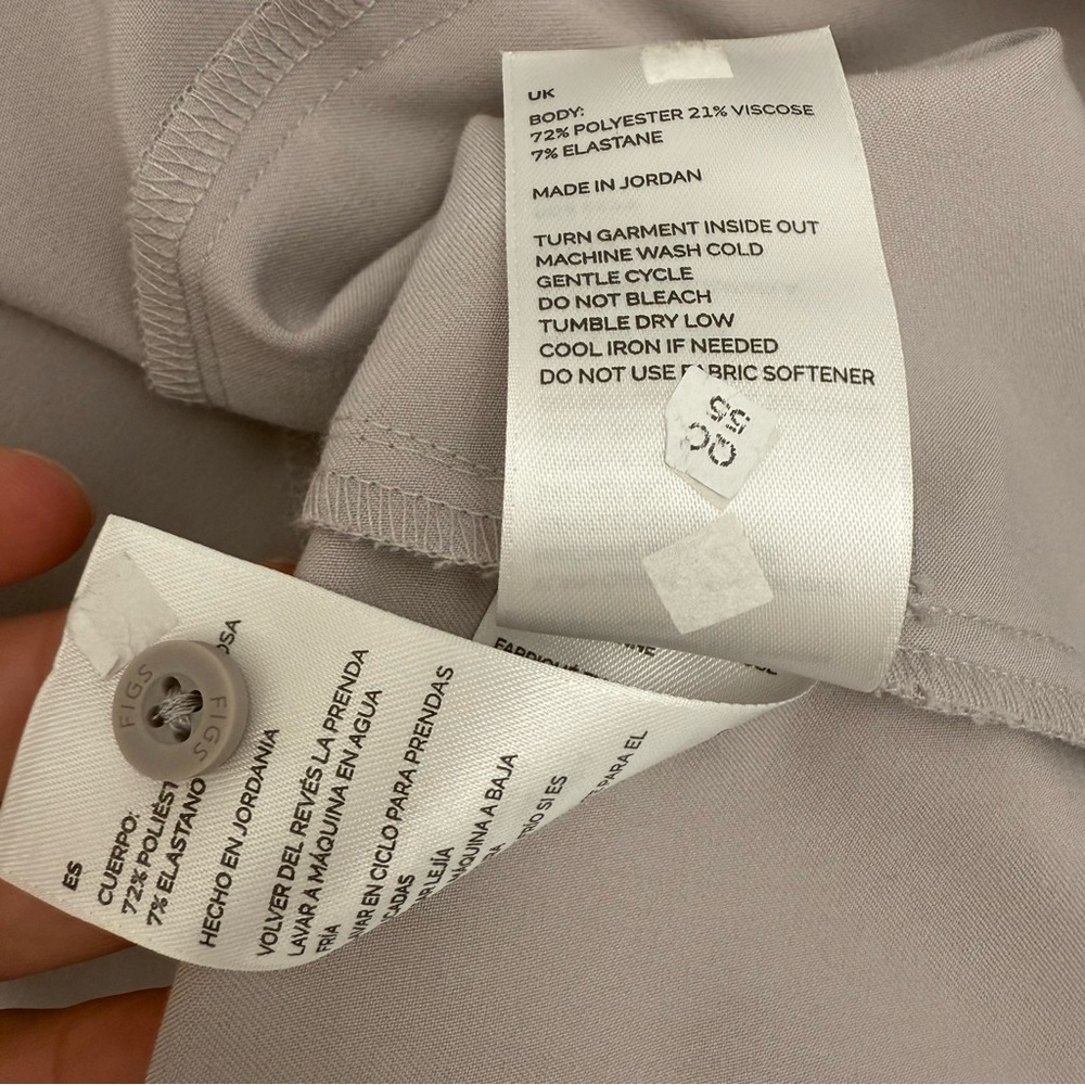 Figs Slate Rafaela Scrub Top Size XL - Picture 7 of 7